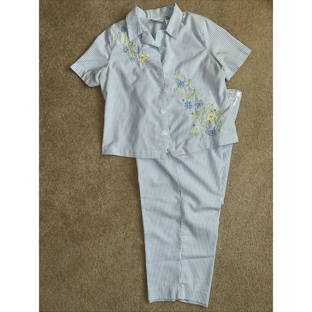 Blair Outfit Top 10P Capris 12 - 2 Pc Set Blue Striped Seersucker Y2K Grannycore